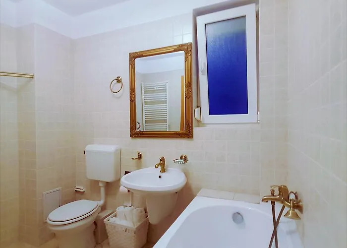 Voyage アパート ママイア